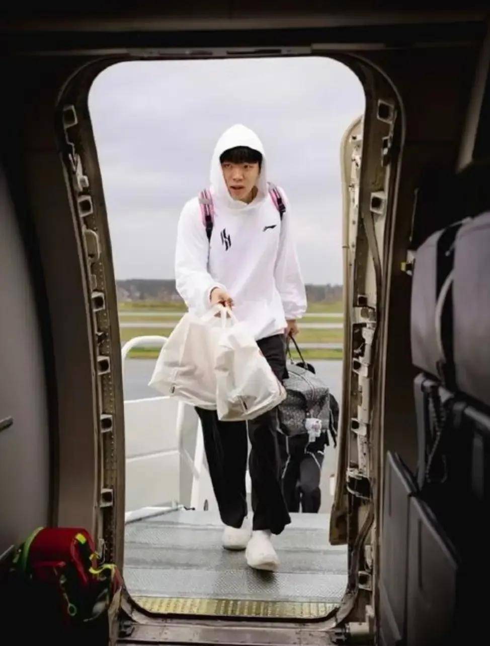 NBA中国官网:开拓者下放杨瀚森是给他“开小灶”是出于长远考虑