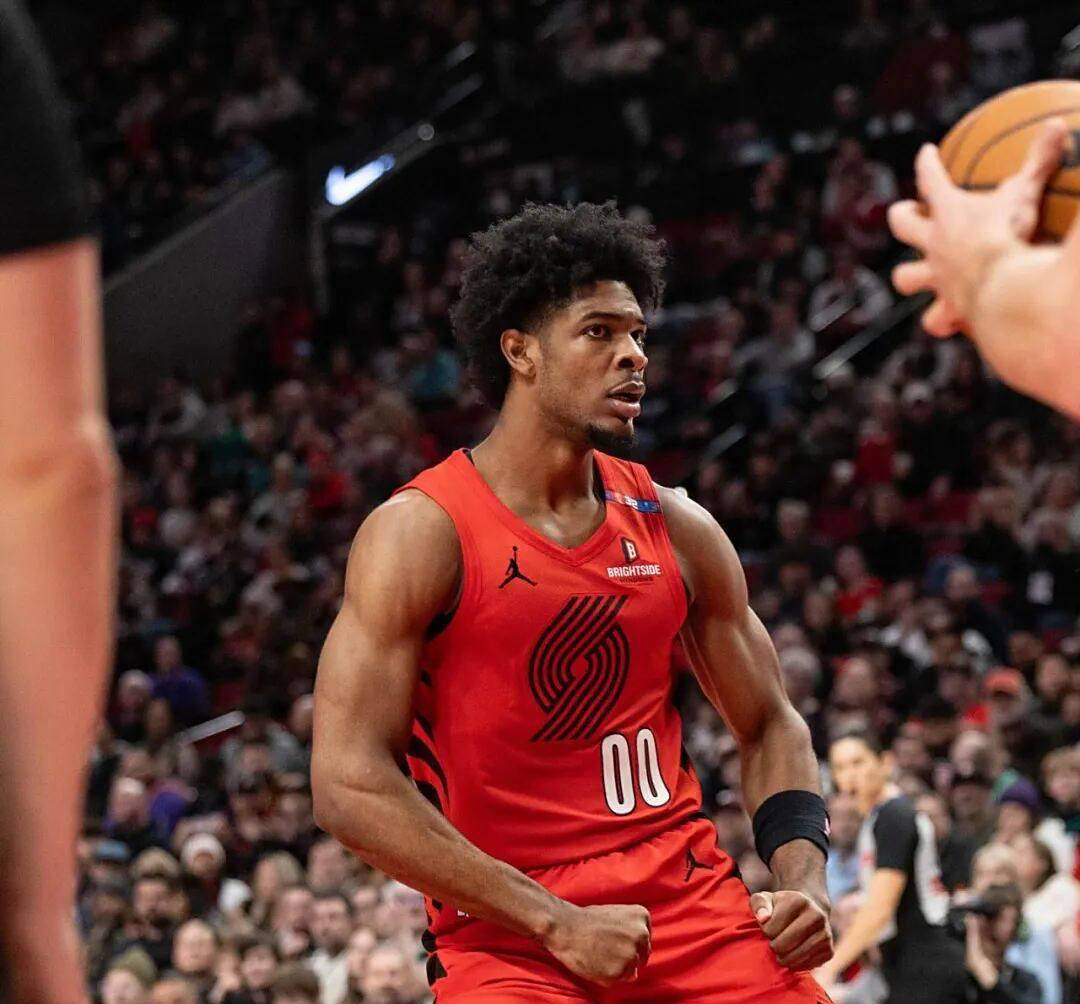 NBA球员斯库特-亨德森腿筋撕裂,遭受重伤