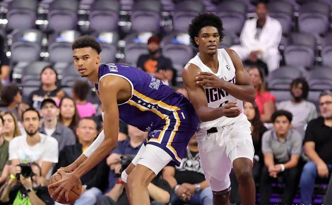 NBA球员斯库特-亨德森腿筋撕裂,遭受重伤