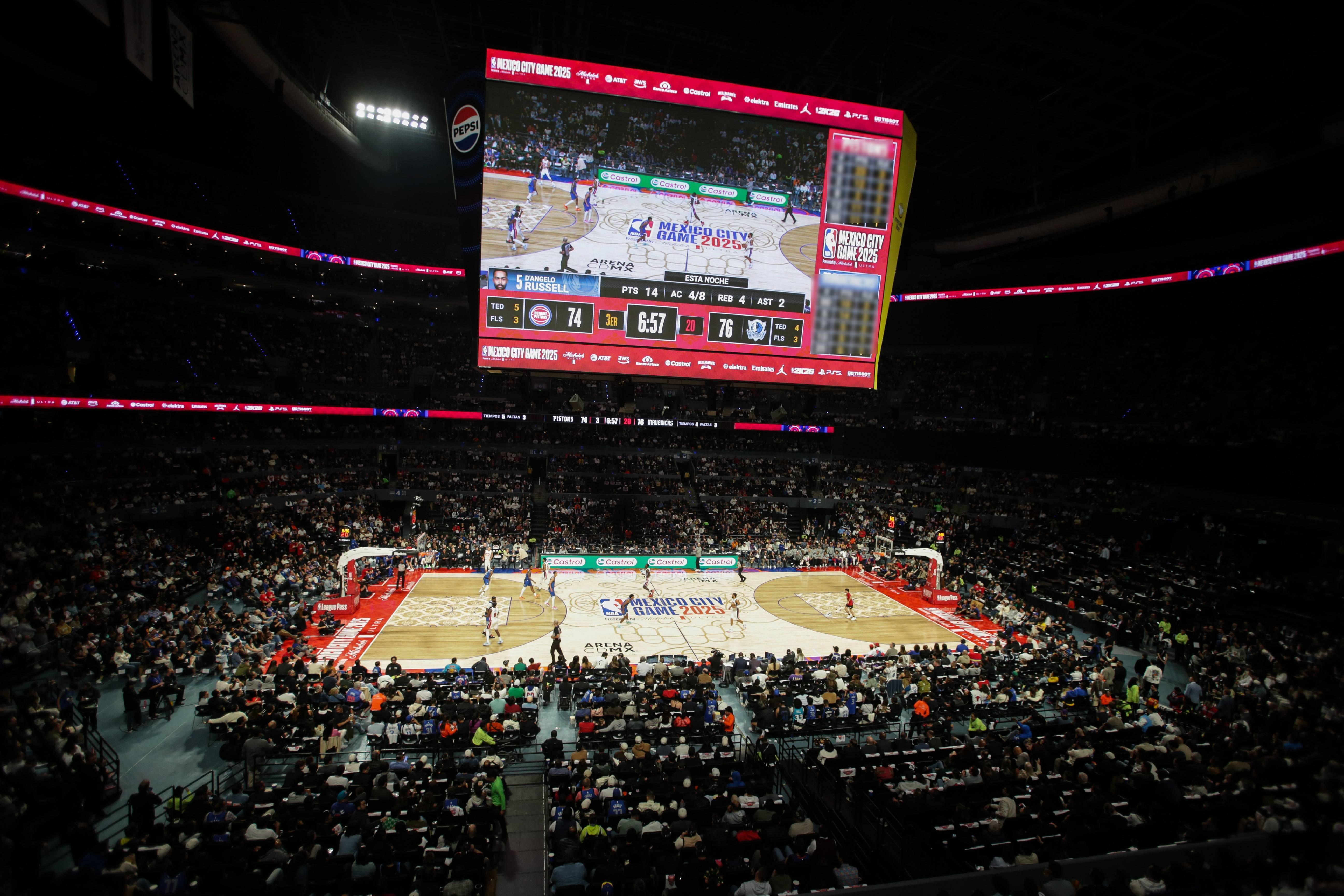 （体育）篮球——NBA常规赛：底特律活塞胜达拉斯独行侠