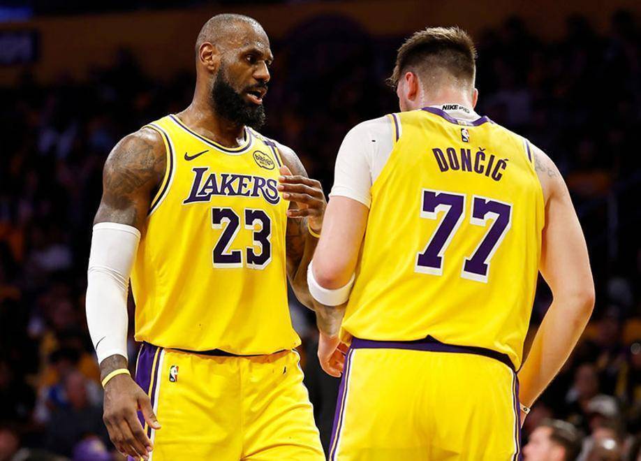 NBA球队最新市值出炉!火箭55亿,湖人100亿,那勇士呢?